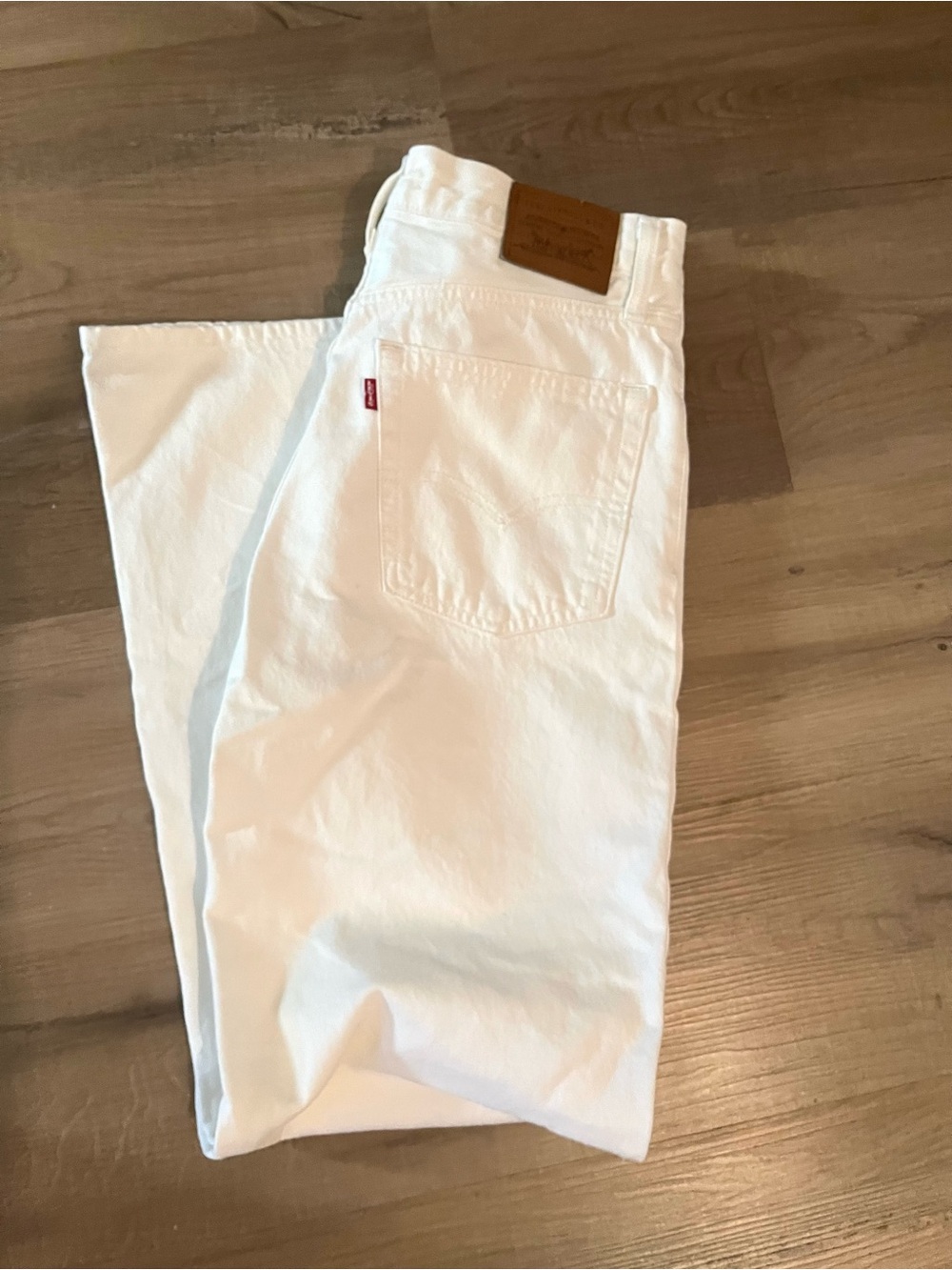 Levi's women’s White low bootcut Jeans